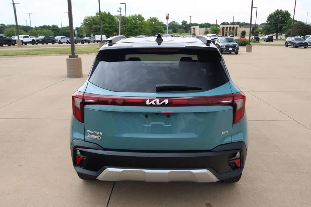 New 2026 Pluton Blue / Black Roof Kia S image 14