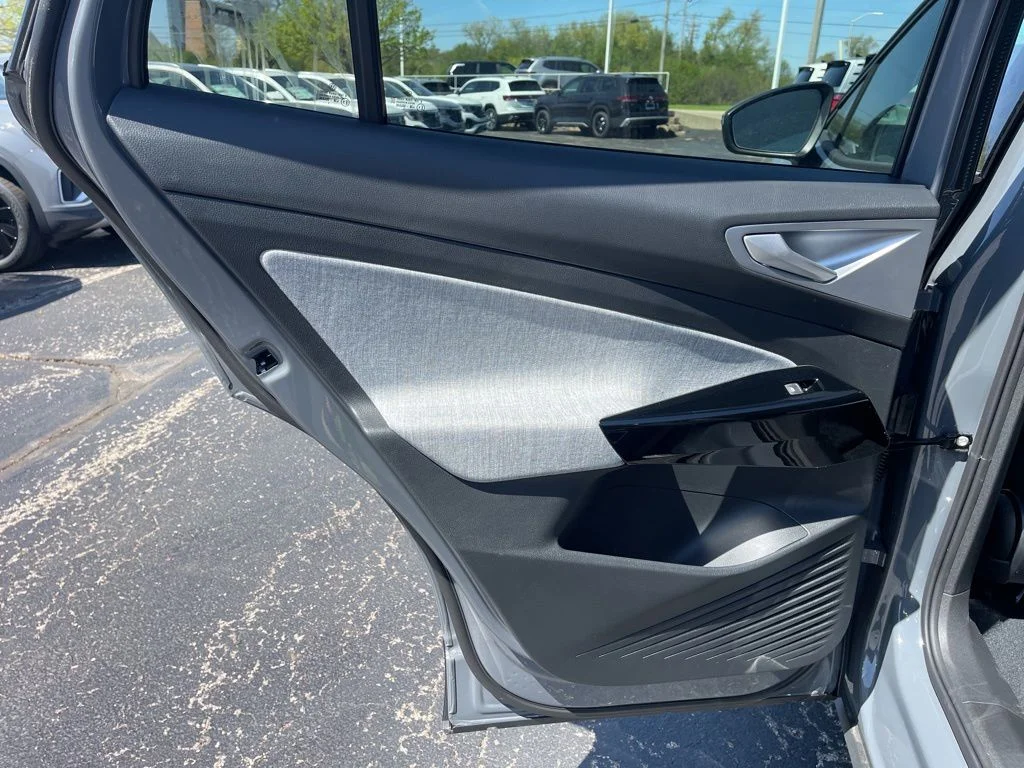 New 2026 Pure Gray Volkswagen Pro image 18