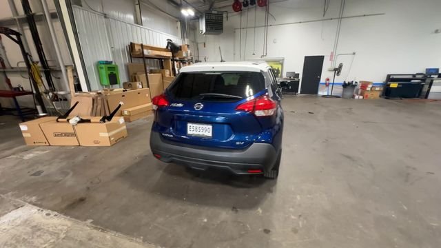 Used 2019 Blue Nissan SV image 10