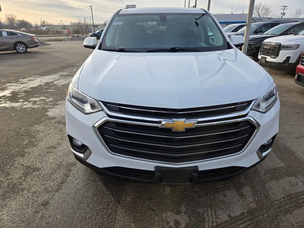 Used 2019 White Chevrolet LT AWD image 3