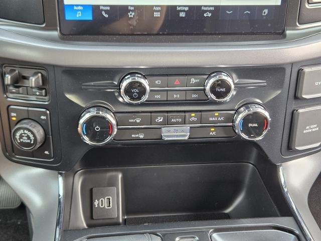 New 2026 Carbonized Gray Metallic FORD XLT image 33