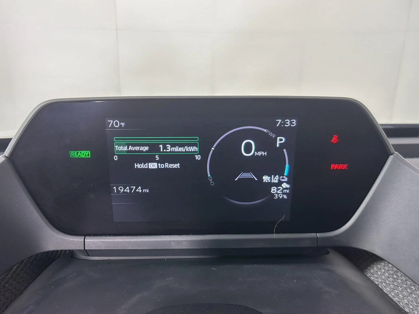 Used 2023 Wind Chill Pearl Toyota XLE image 3