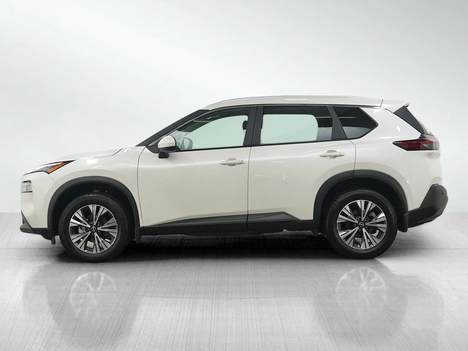 Used 2023 Nissan Rogue SV with VIN 5N1BT3BB4PC868197 for sale in Wayzata, Minnesota