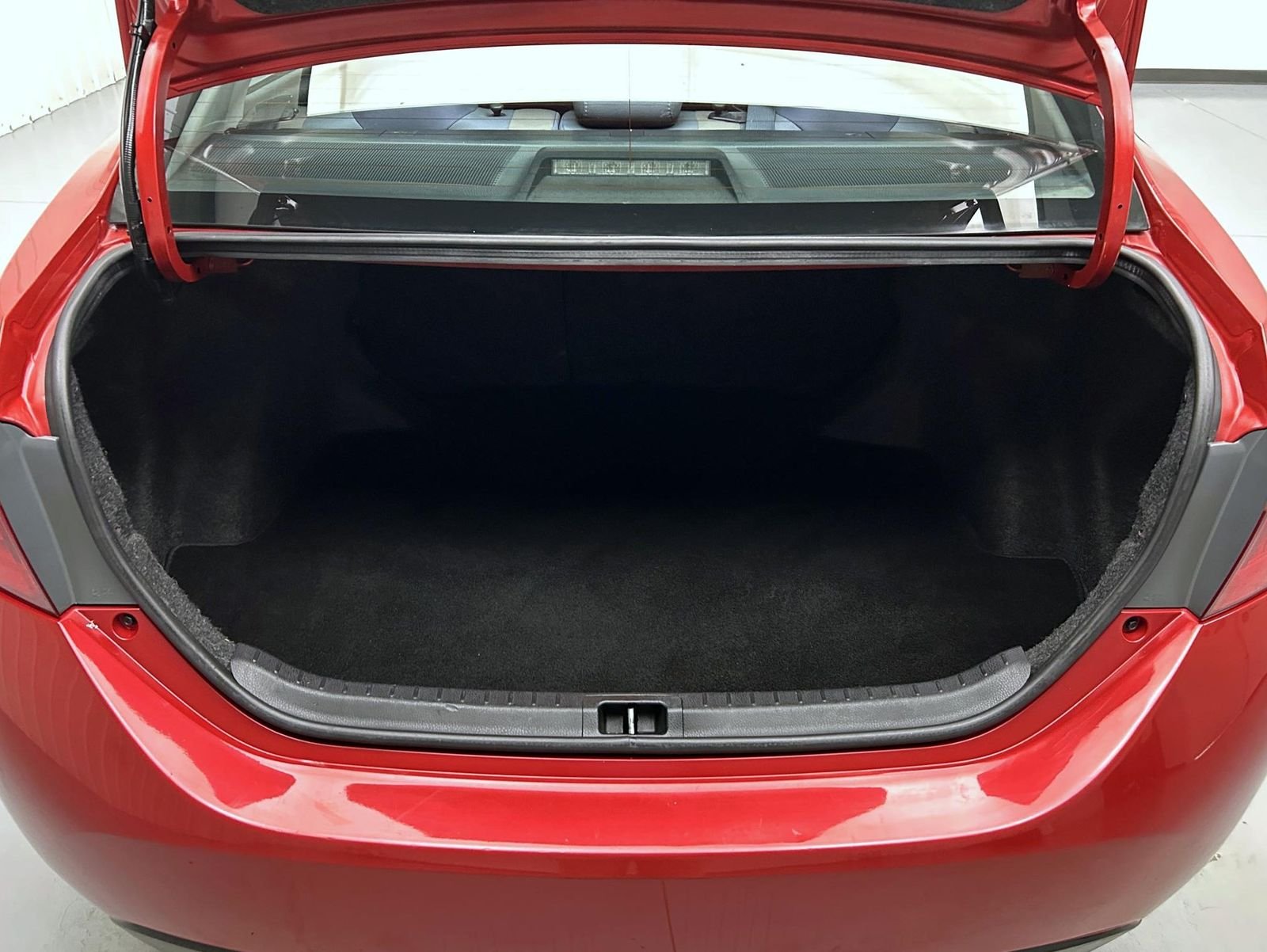 Used 2019 Red Toyota LE image 21