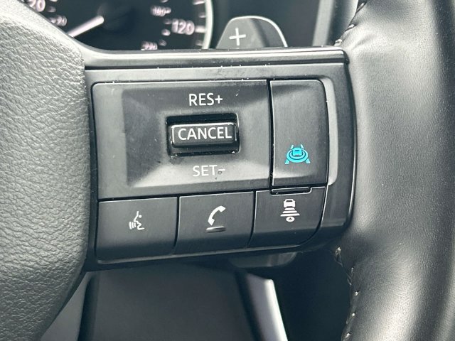 Used 2025 Gray Nissan SV image 30