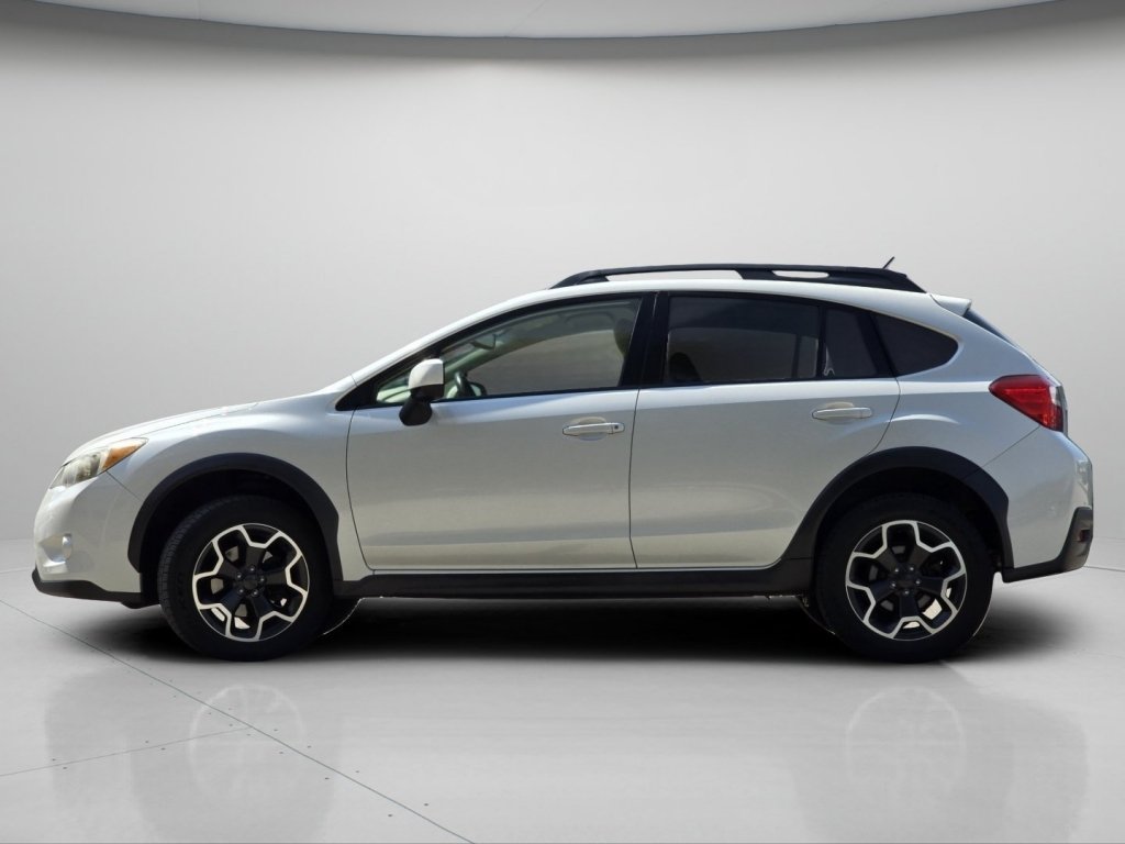 Used 2014 Satin White Pearl Subaru Limited image 17