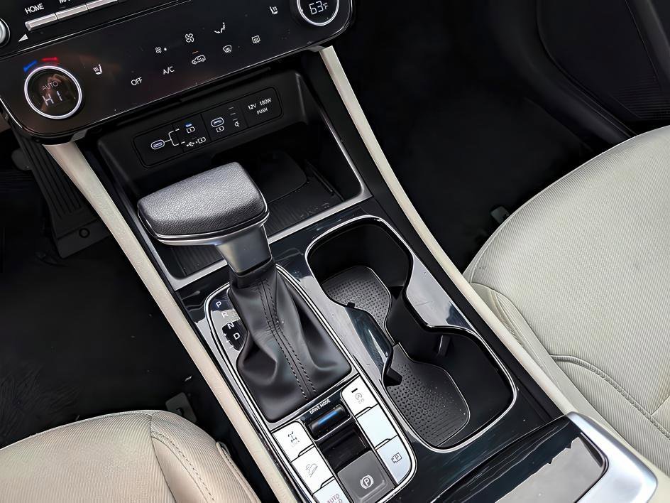 Used 2025 Hampton Gray Hyundai SEL image 58