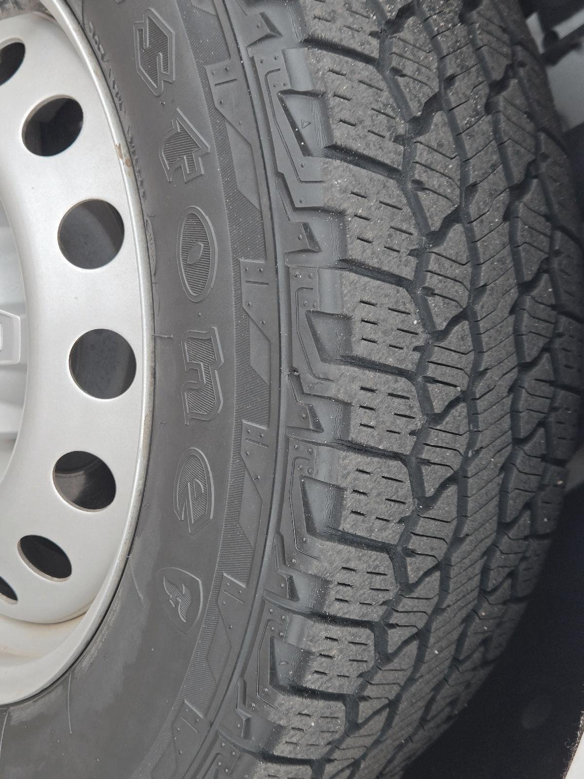 Used 2022 Oxford White Ford XL image 52