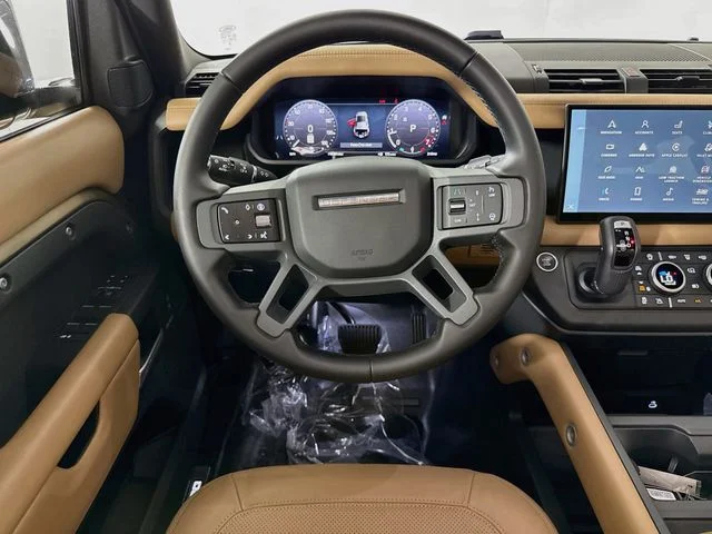 Certified Used 2025 Gray Land Rover X-Dynamic SE image 25