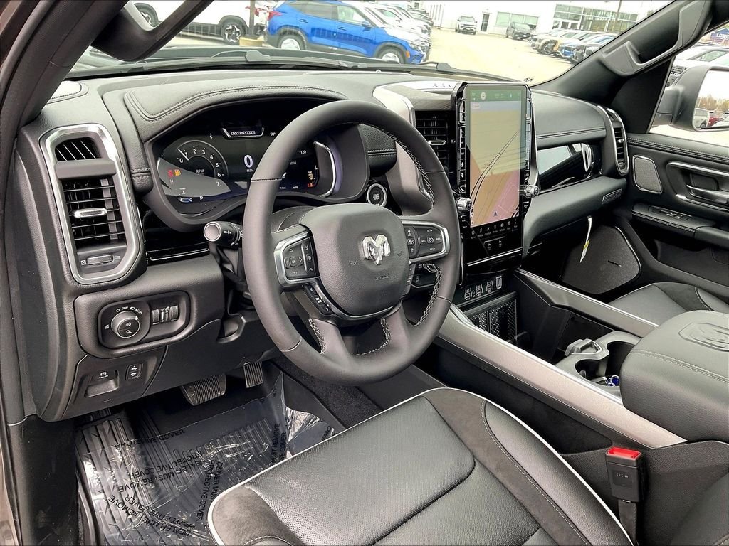 New 2026 Granite Crystal Metallic Clear-Coat Exterior Paint RAM Laramie image 9