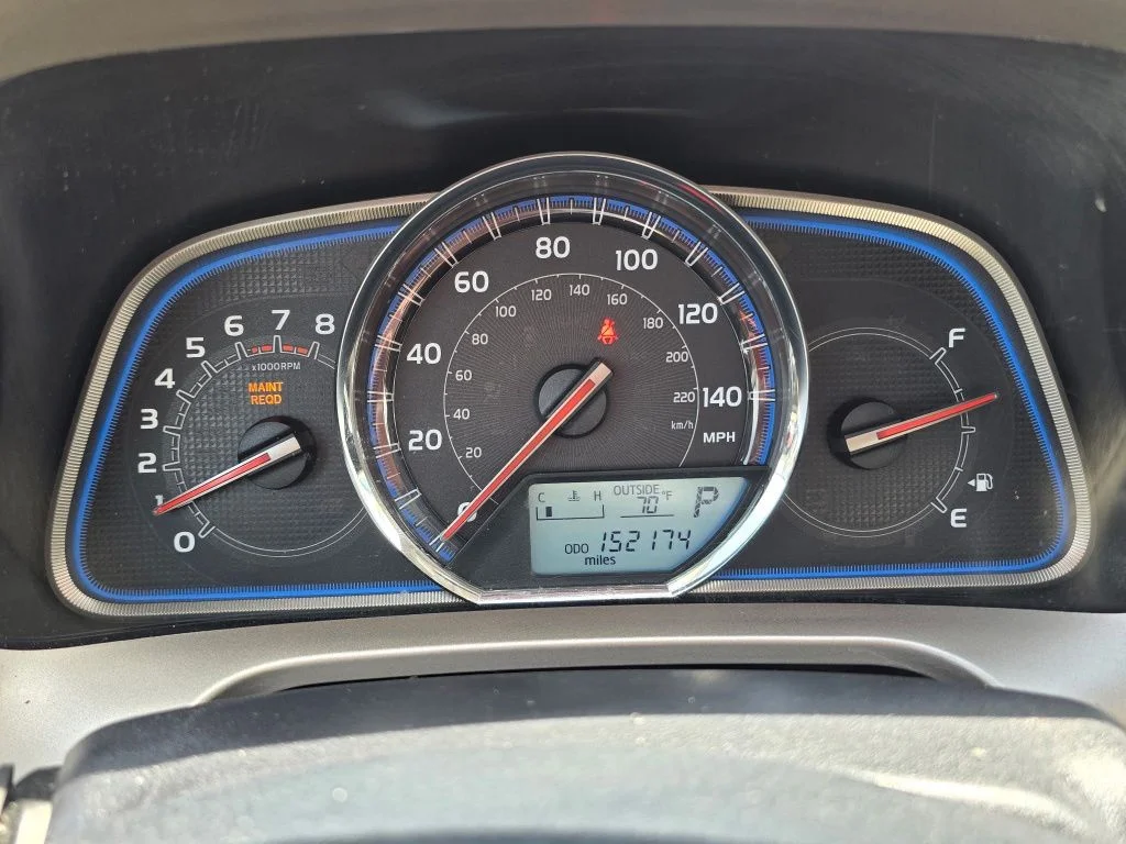 Used 2014 Shoreline Mist Toyota 4WD Limited image 11