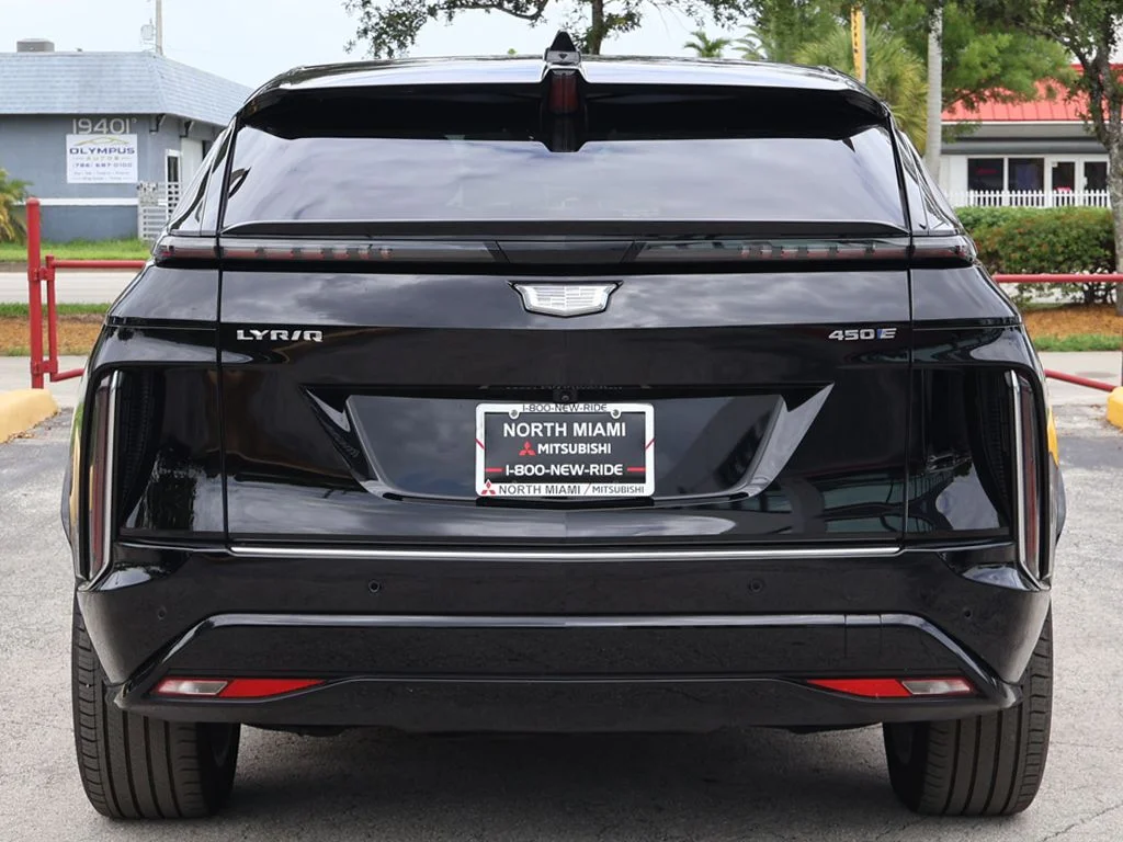 Used 2025 Black Cadillac Luxury image 16
