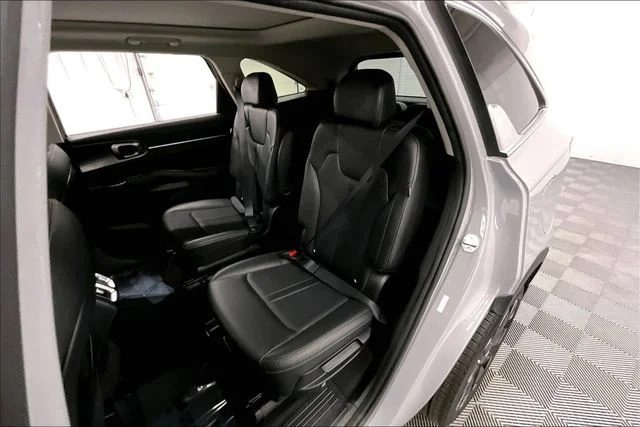 Used 2025 Wolf Gray Kia EX image 25
