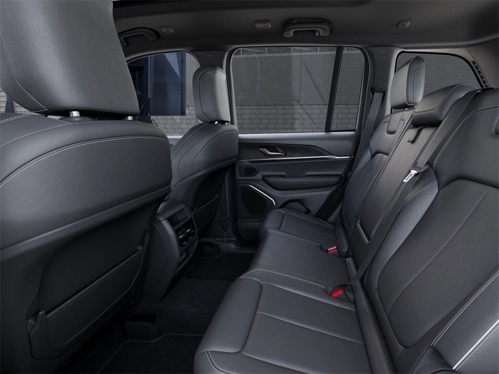 New 2026 Baltic Gray Metallic Clear-Coat Exterior Paint Jeep Limited Reserve image 23