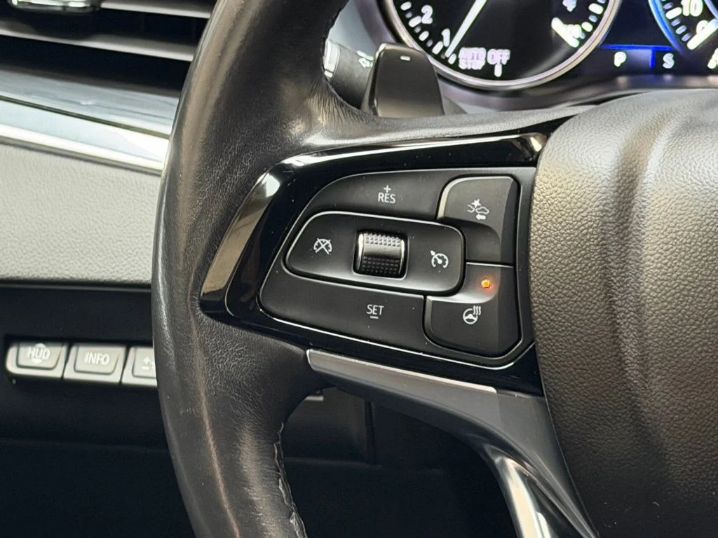 Used 2024 White Buick Premium Group image 19