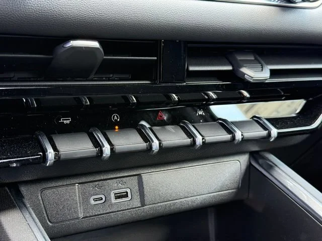 2026 GMC Canyon Elevation - Photo 25