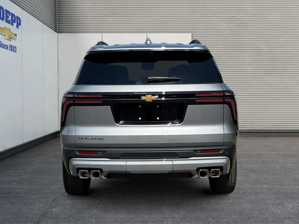New 2027 Sterling Gray Metallic Chevrolet LT image 4