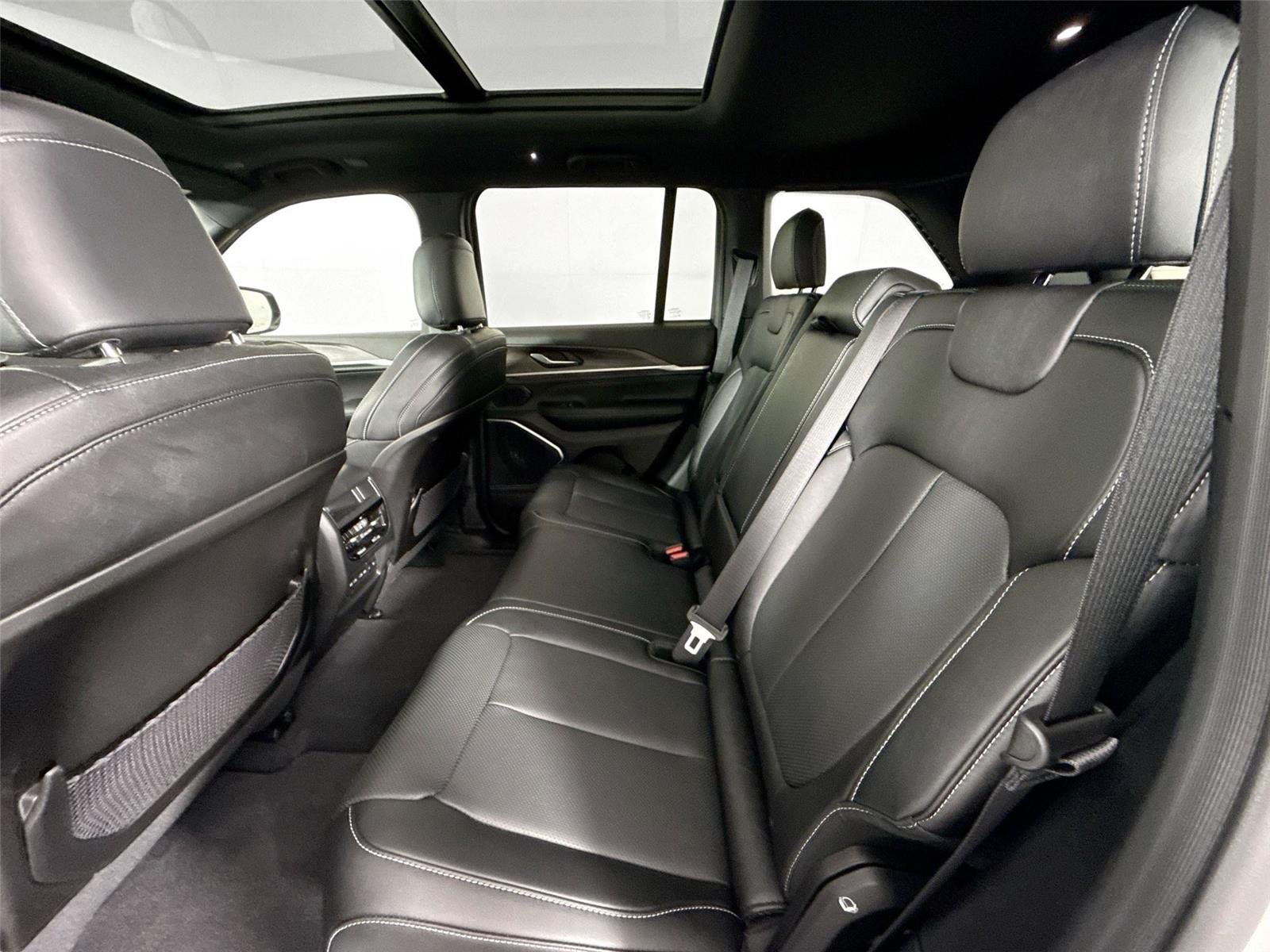 Used 2026 Bright White Clearcoat Jeep Limited Reserve image 30