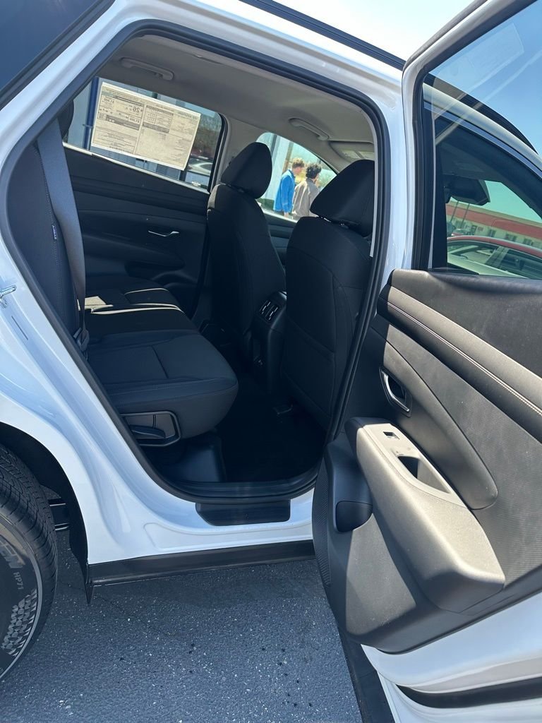 New 2026 White Hyundai SEL AWD image 28
