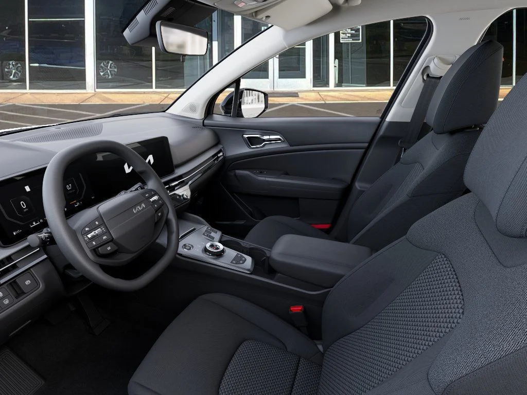 New 2027 Fusion Black Kia S image 17