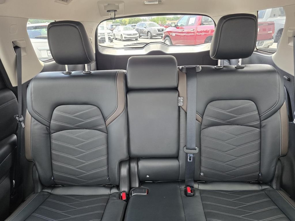 2023 Nissan Pathfinder Platinum - Photo 19