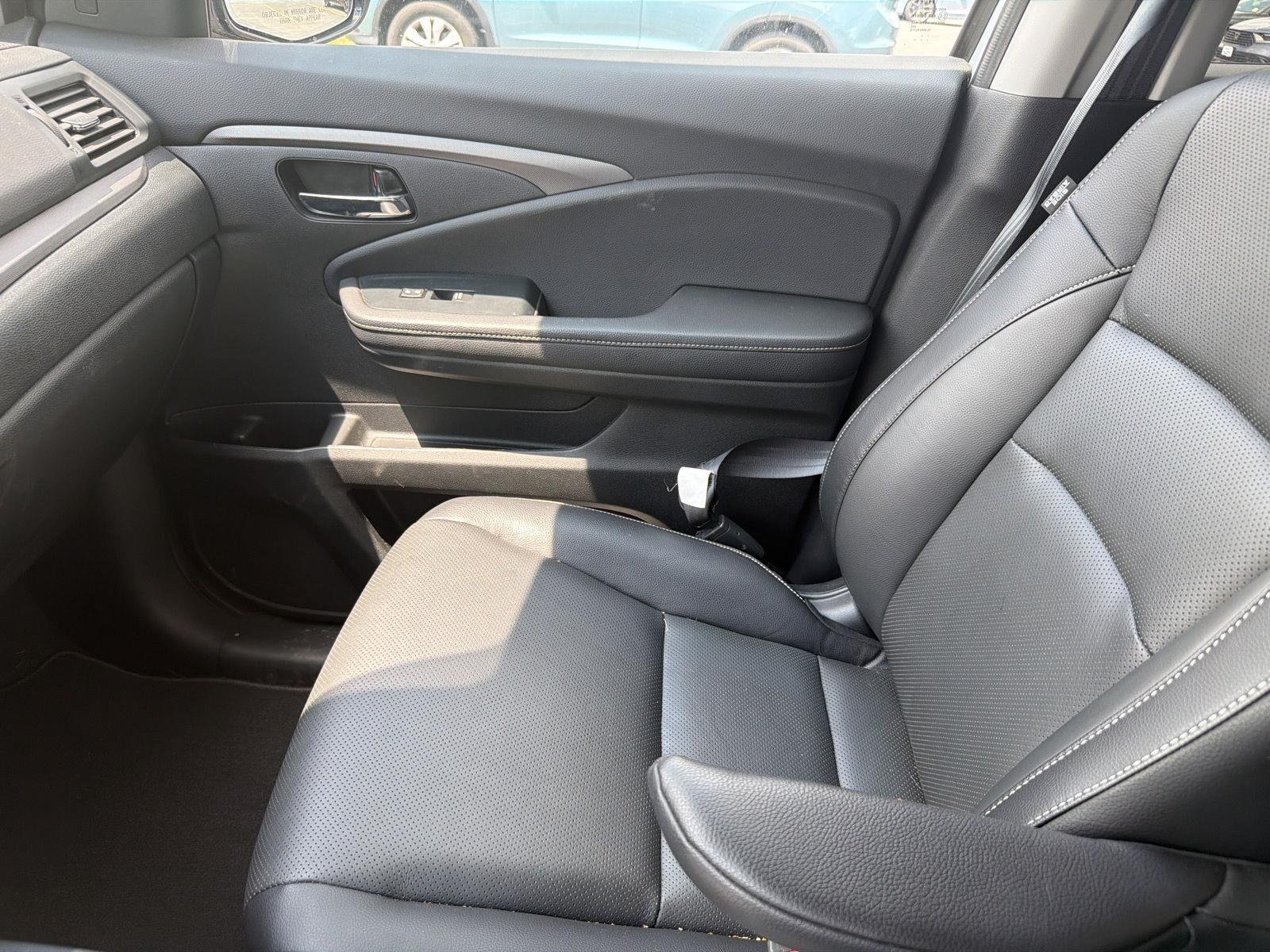 Used 2023 Sonic Gray Pearl Honda RTL-E image 4