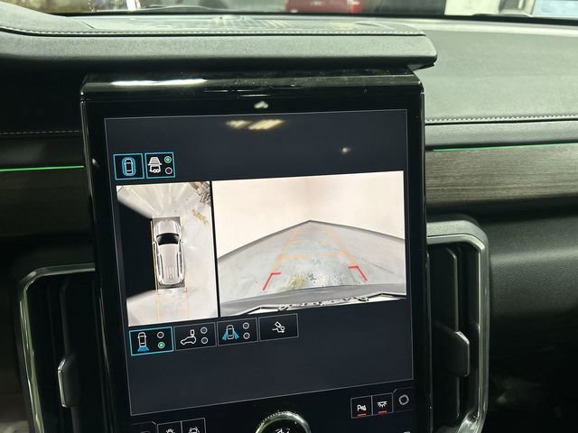 2026 GMC Acadia Denali Ultimate - Photo 17