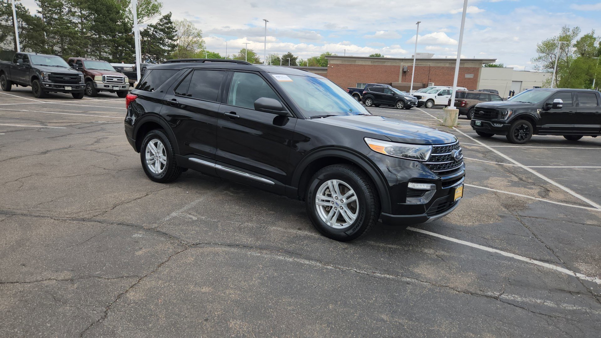 2023 Ford Explorer XLT - Photo 17