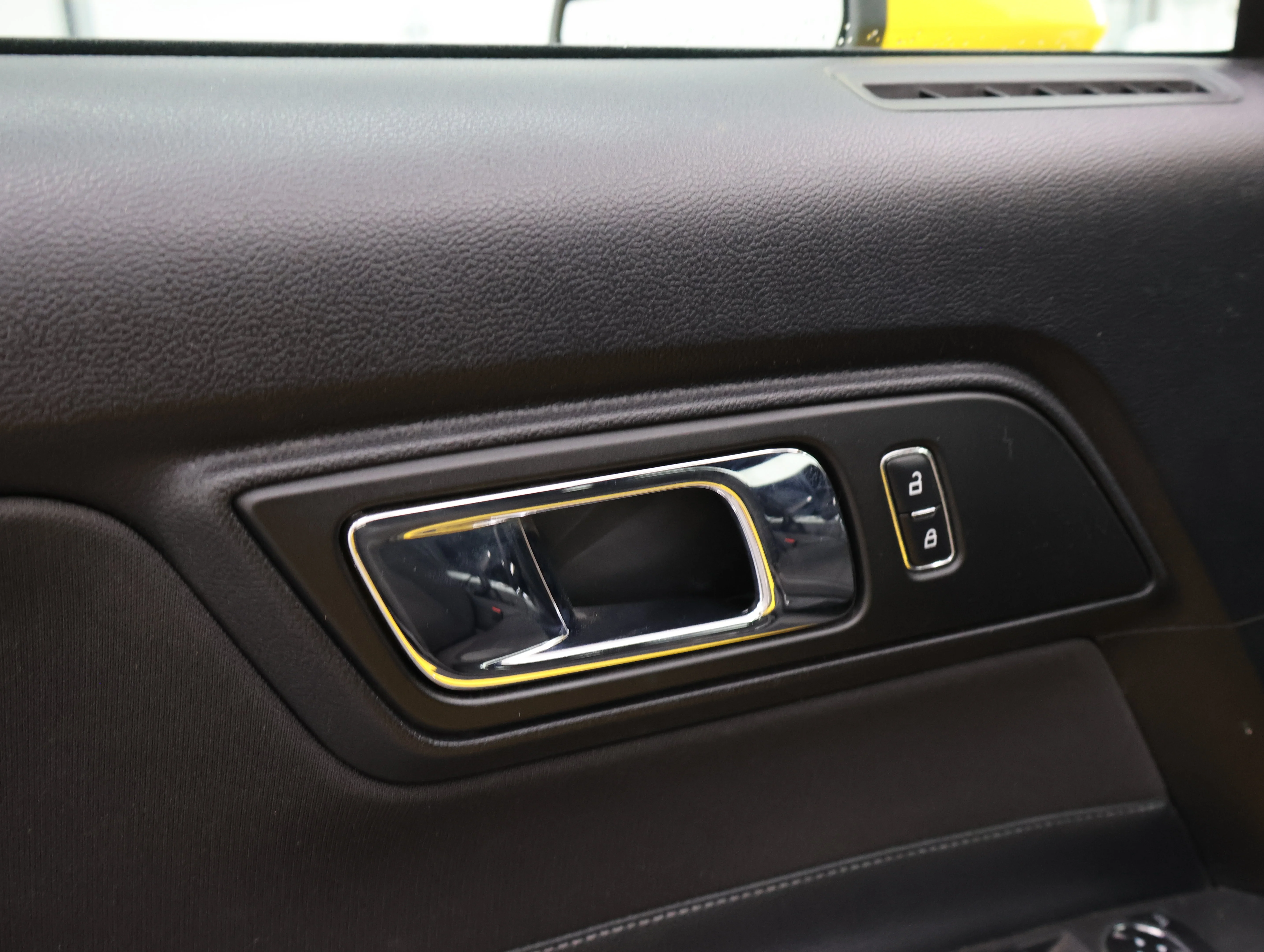 Used 2016 Triple Yellow Tri-Coat Ford V6 image 34