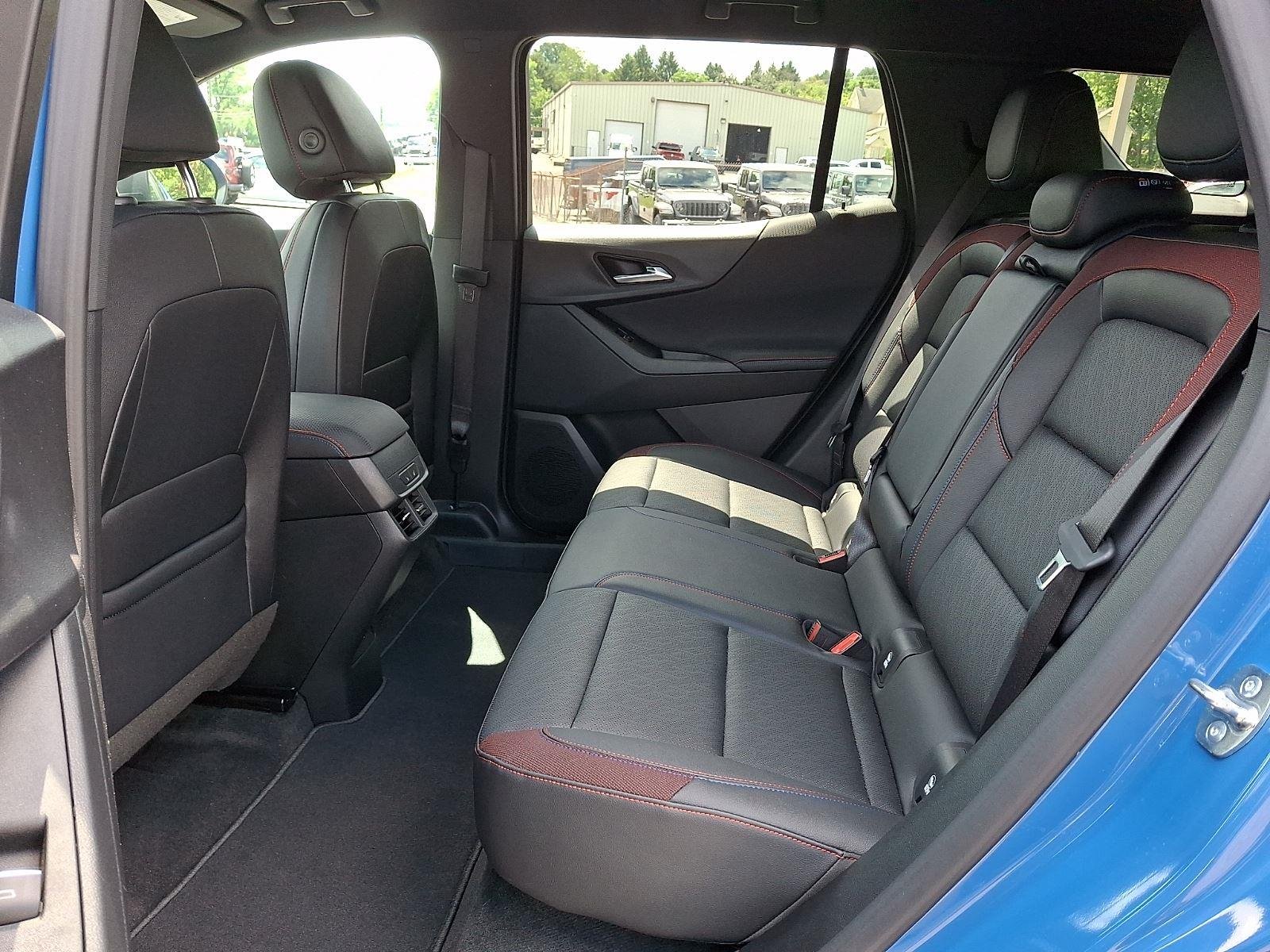 Used 2026 Reef Blue Metallic Chevrolet AWD RS image 10
