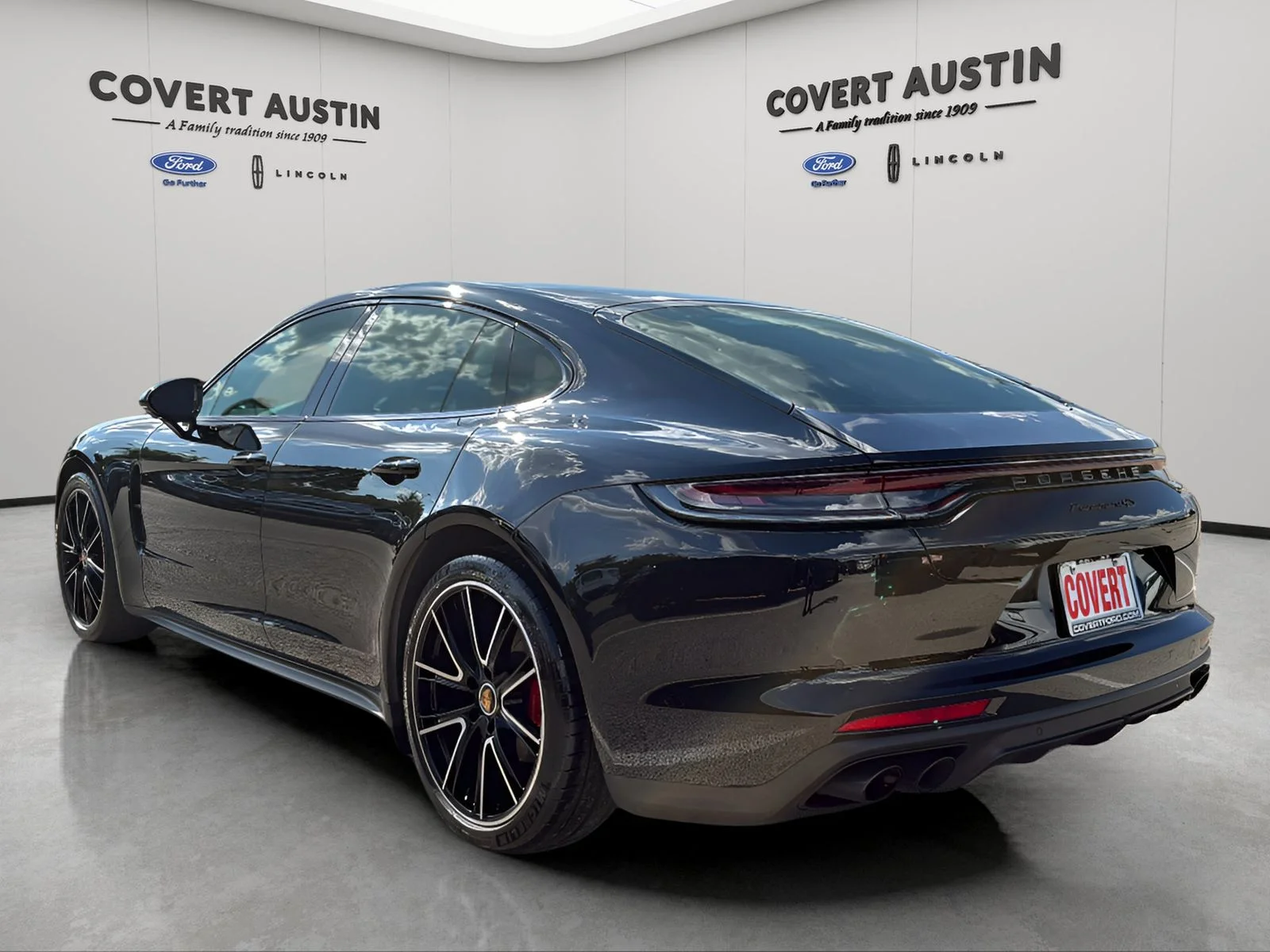 Used 2021 Black Porsche 4S image 3