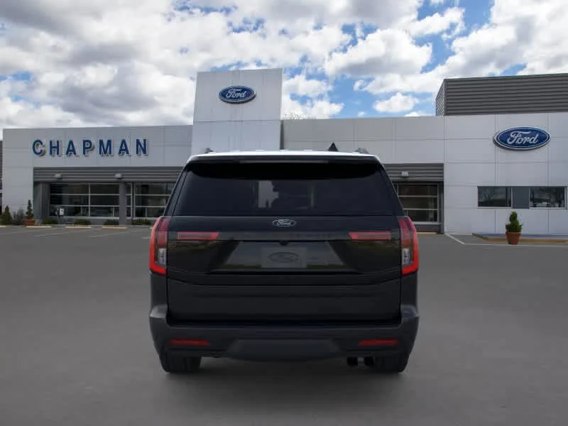 New 2026 Agate Black Metallic Ford Tremor® image 5