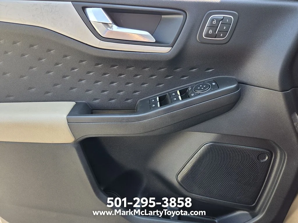 Used 2020 Gold Ford SEL image 25