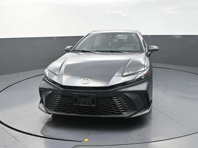 Used 2025  Toyota SE image 2