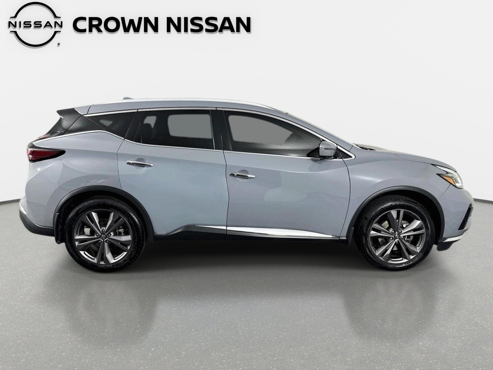 Used 2023 Boulder Gray Pearl Nissan Platinum image 4