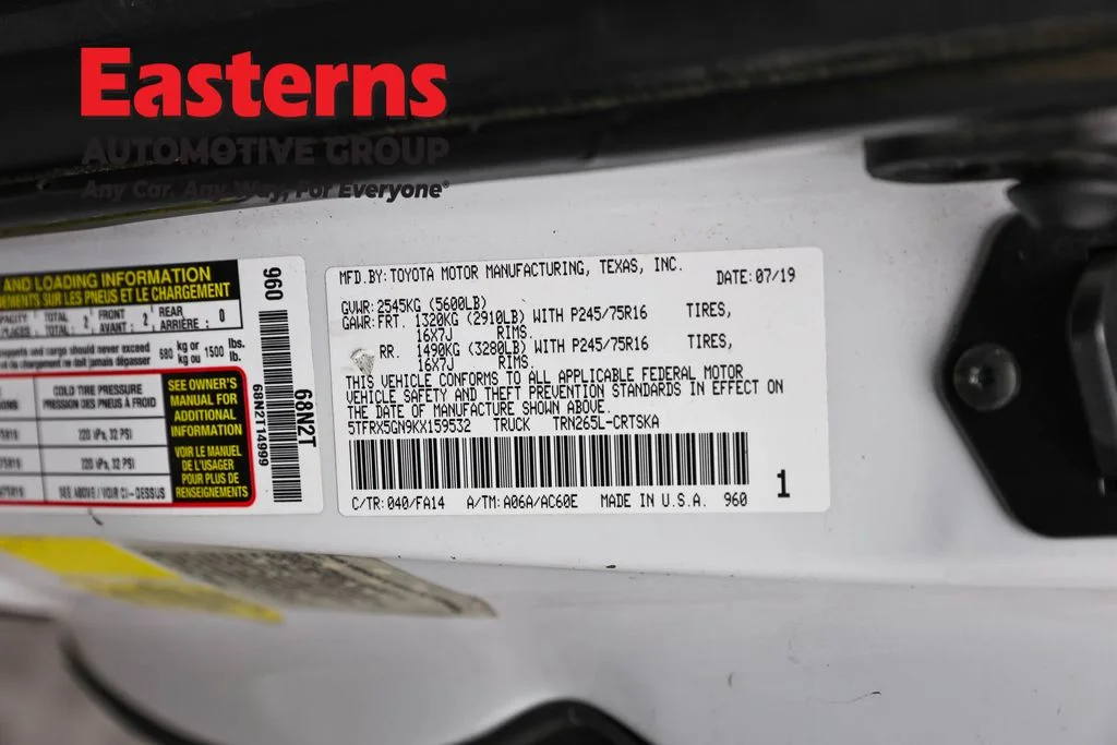 Used 2019 White Toyota SR image 33