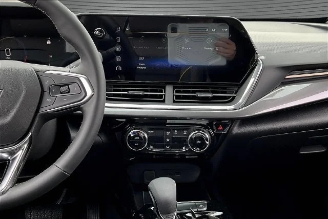2026 Chevrolet Trax Activ - Photo 6