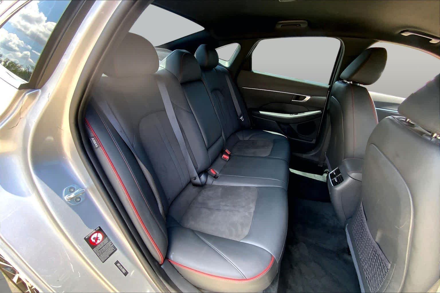 Used 2020 Shimmering Silver Pearl Hyundai SEL Plus image 20