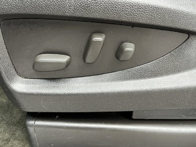 Used 2014 Gray GMC SLE image 22