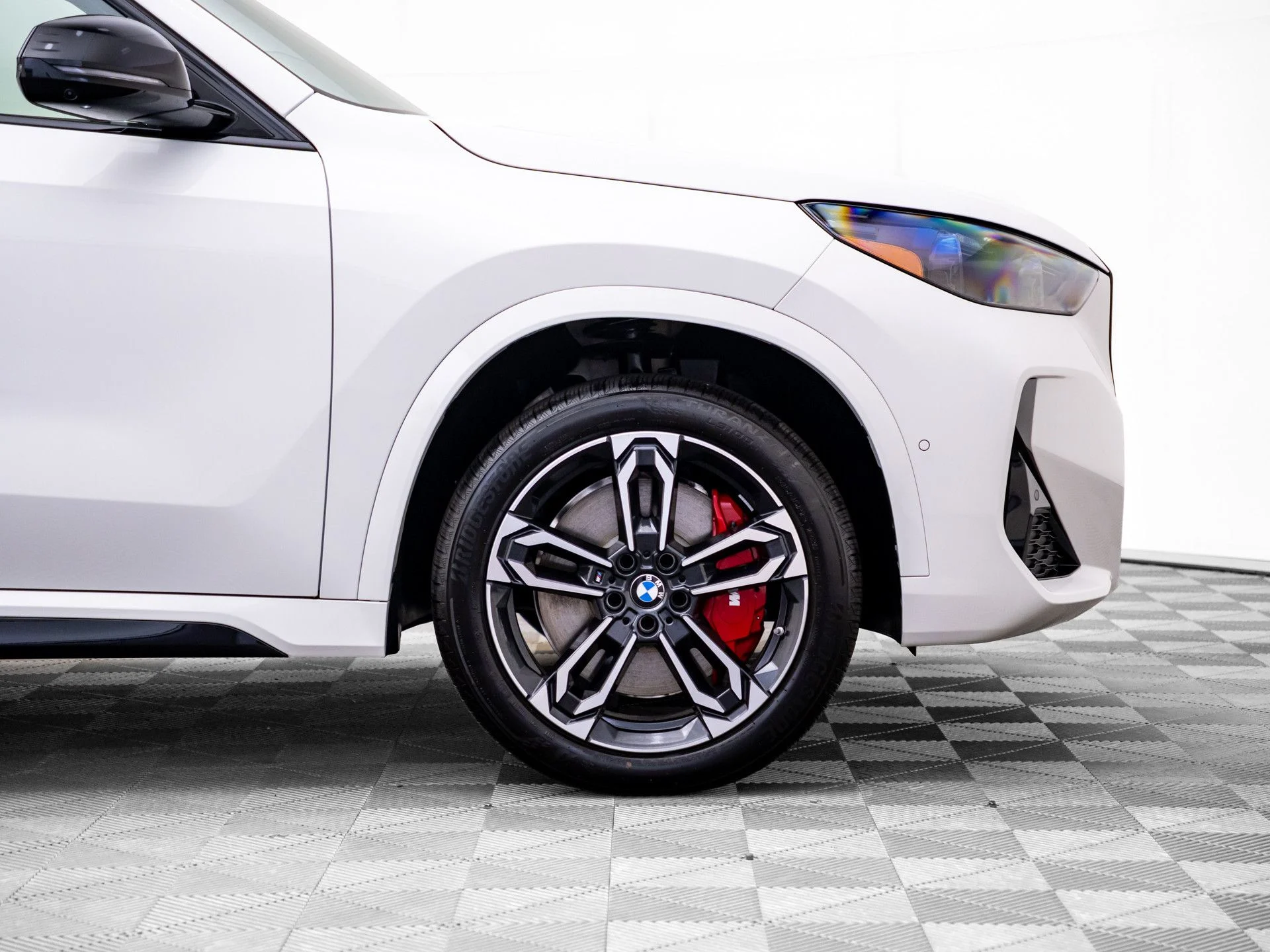 New 2026 White BMW xDrive28i image 41