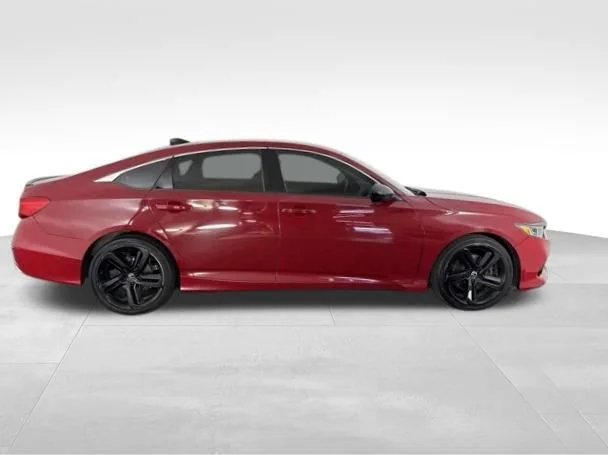 Used 2022  Honda Sport image 5
