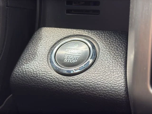 Used 2017 Black Ford Platinum image 27