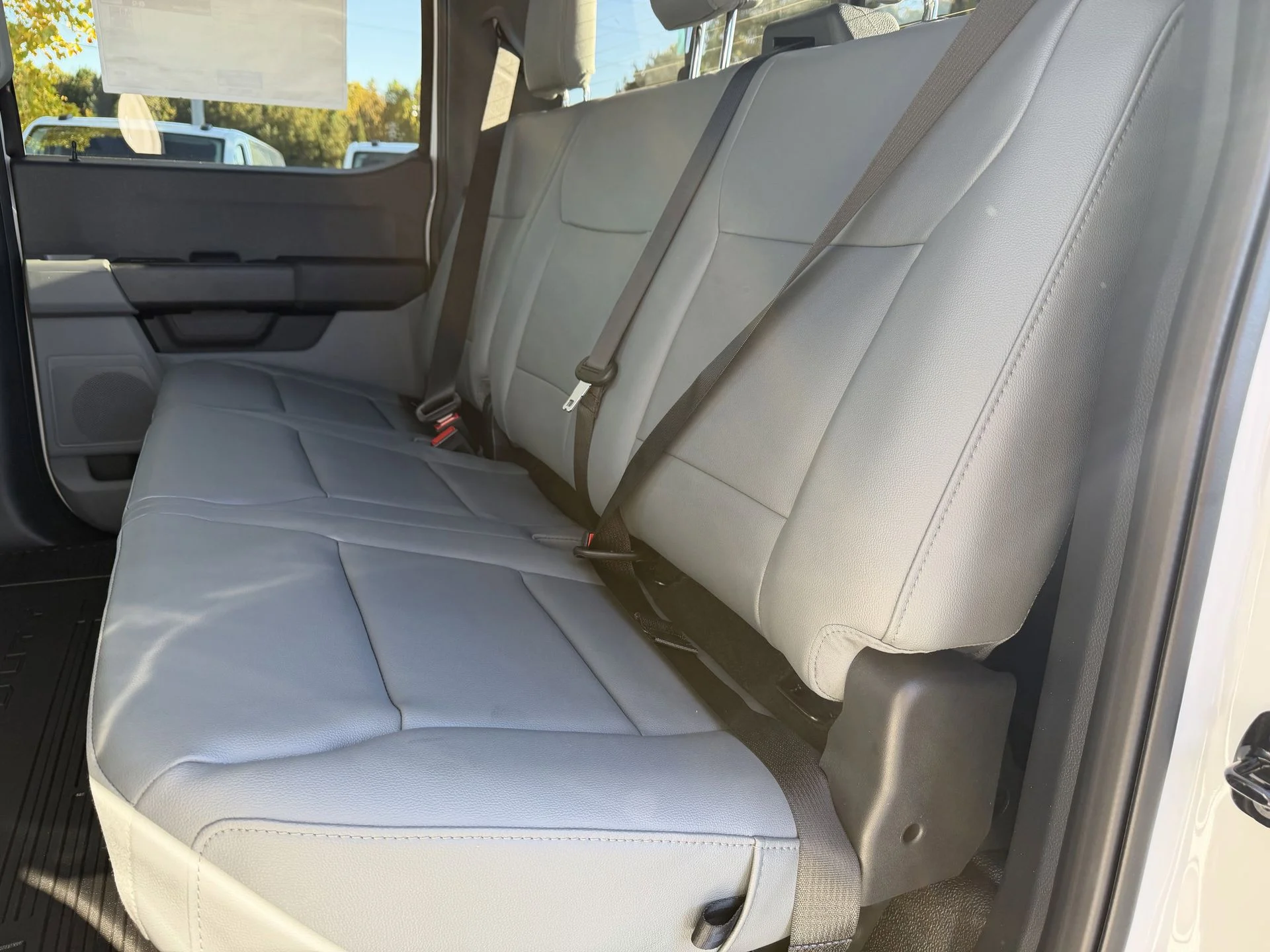New 2026 Oxford White Ford F-450® XL image 20