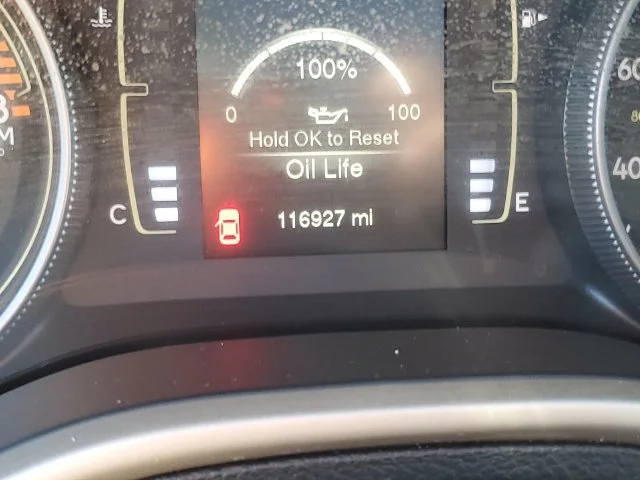 Used 2017 Granite Crystal Jeep Latitude image 20