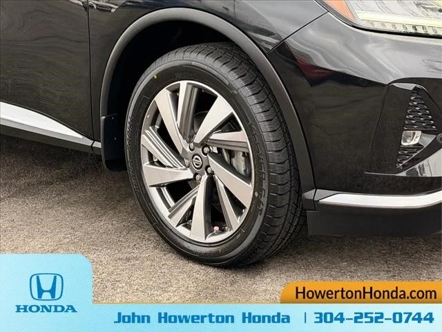 Used 2021 Black Nissan SL image 30
