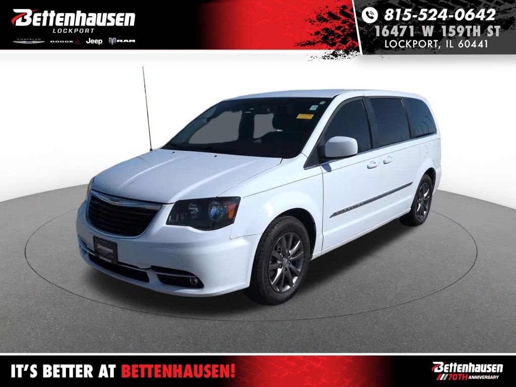 2015 Chrysler Town & Country S