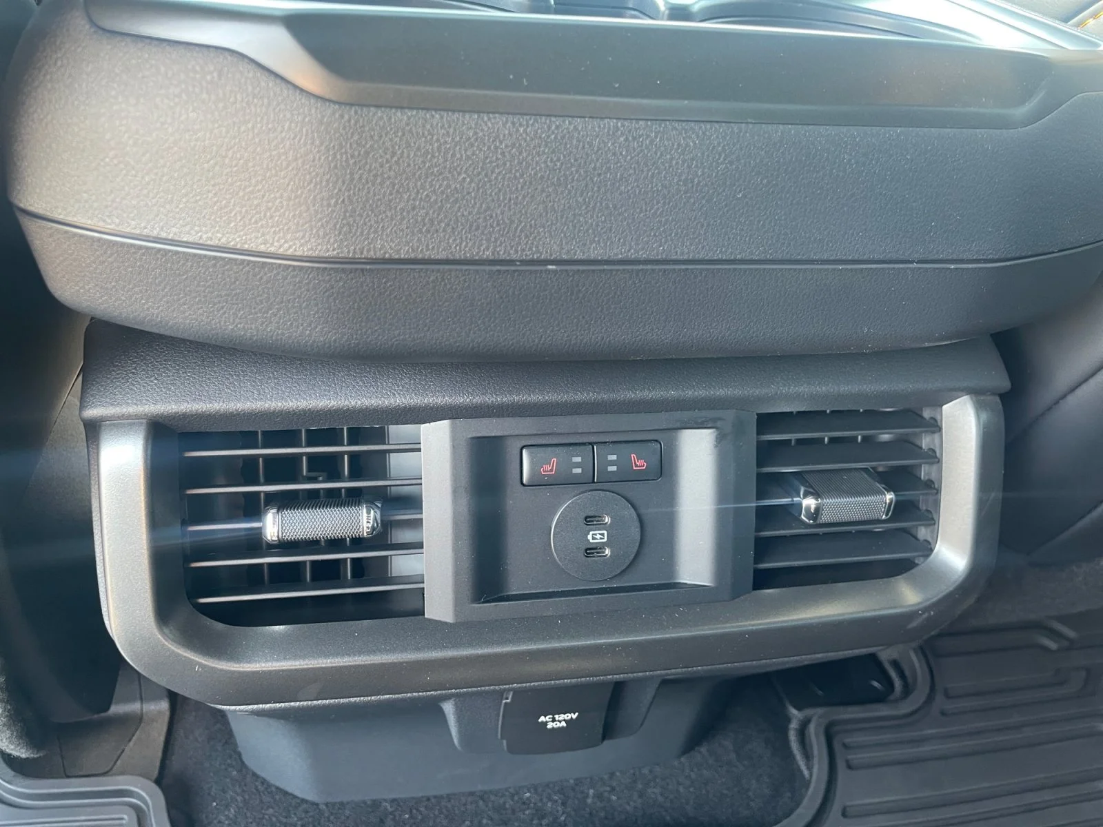 New 2026 Oxford White Ford Tremor image 20