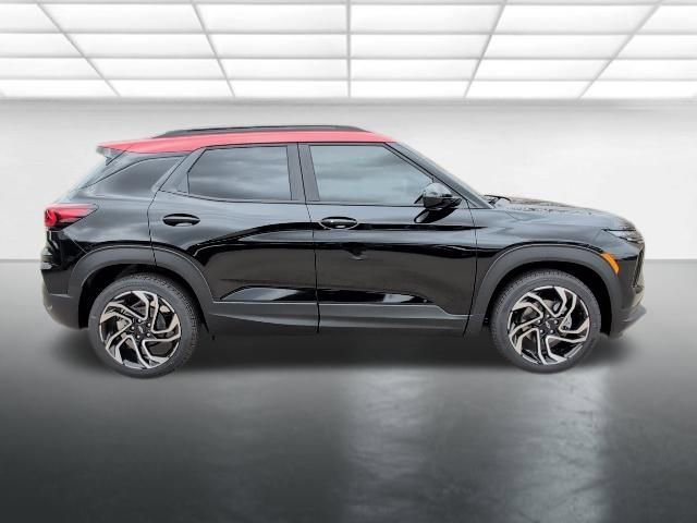 New 2026 Mosaic Black Metallic Chevrolet RS image 34