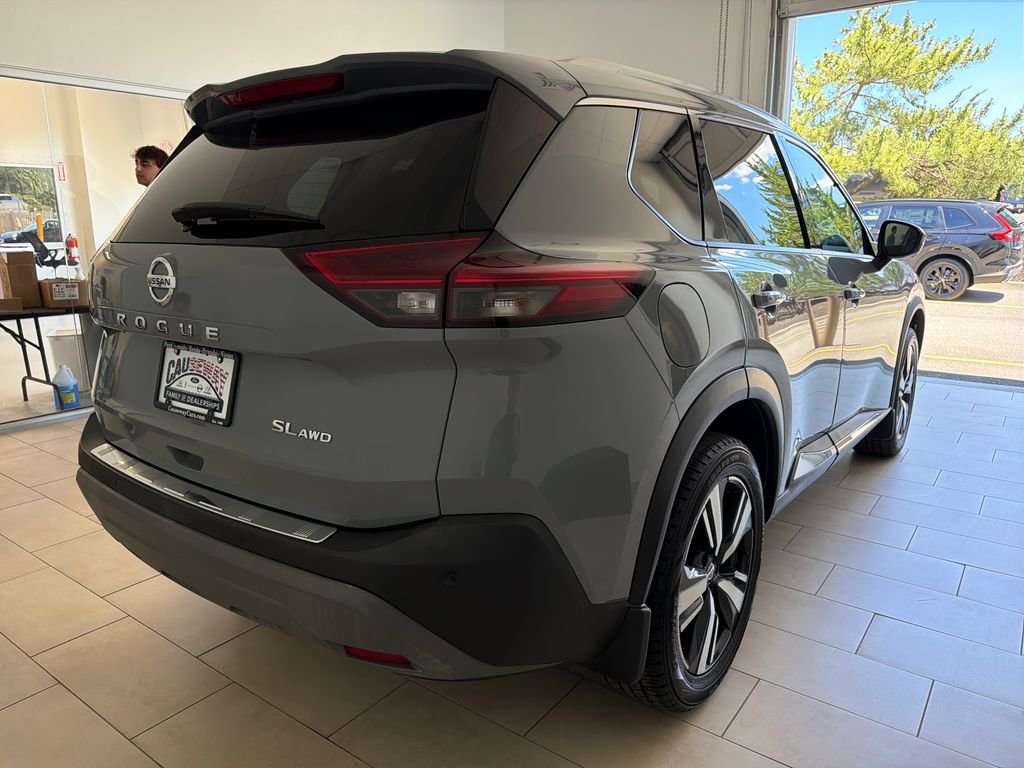 Used 2021 Boulder Gray Nissan SL image 7