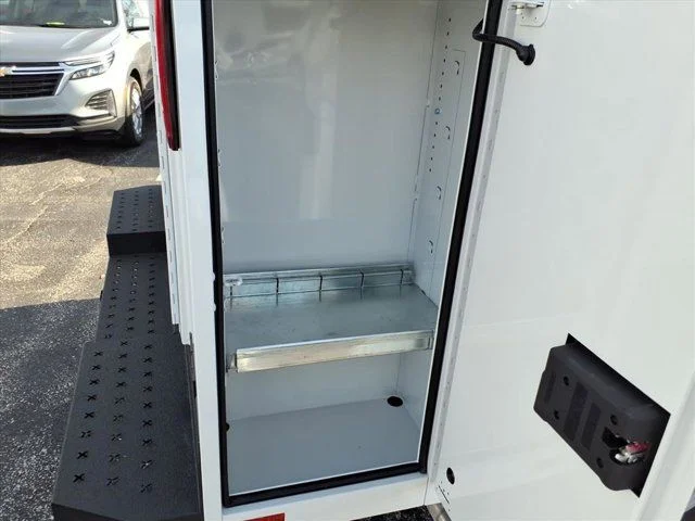 2026 Ford E-Series Cutaway Base - Photo 37